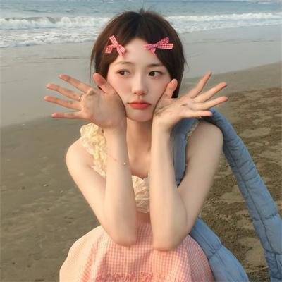 月亮在跳舞海报